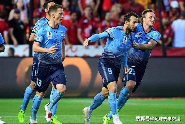 33岁伊根重回巅峰，升班马赫尔城勇战曼联